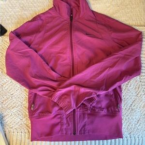 Nike Women’s Windbreaker - Size Medium